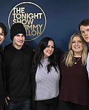 Filename=fallontonight_3.jpg
Filesize=132KiB
Dimensions=1080x1080
Date added=Sep 29, 2024 fallontonight_3.jpg